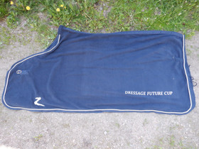 UUSI tummansininen fleece palkintoloimi 145-150 cm