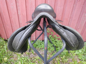 Cliff Barnsby Omega yleissatula, 17 tuumaa, leveys 5