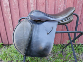 Cliff Barnsby estesatula, leveys 5, istuin lyhyt 17 tuumaa