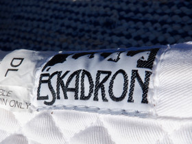 Eskadron valkoinen koulusatulahuopa FULL