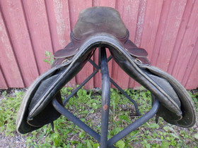 Cliff Barnsby estesatula, leveys 5, istuin lyhyt 17 tuumaa