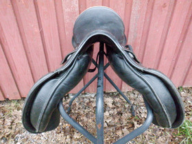 Prestige Venezia yleissatula leveys 34 istuin 17 tuumaa