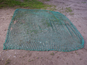 Slow feeder heinäverkko n. 2,65 x 2,65 m, reikäkoko n. 5 cm