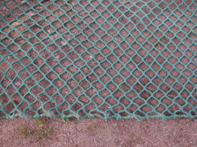 Slow feeder heinäverkko n. 2,4 x 2,85 m, reikäkoko n. 3,5 cm
