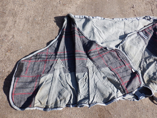 Harmaaruudullinen talliloimi villasekoite(?)vuorella 140 cm