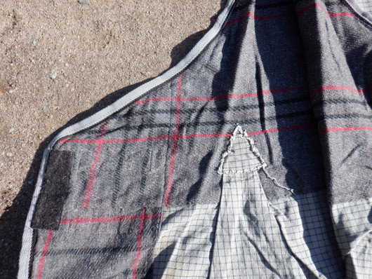 Harmaaruudullinen talliloimi villasekoite(?)vuorella 140 cm