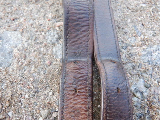 Ruskeat, venymättömät jalustinremmit 135 cm
