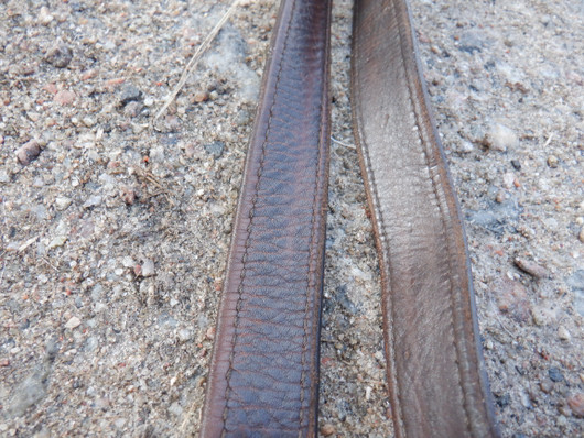 Ruskeat, venymättömät jalustinremmit 135 cm