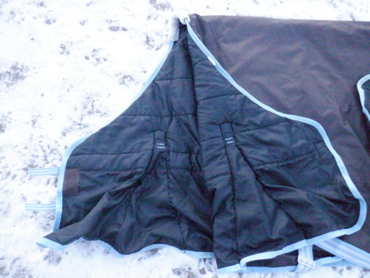 Horze ruskea sisätoppaloimi n. 250 (?) g,  135 cm