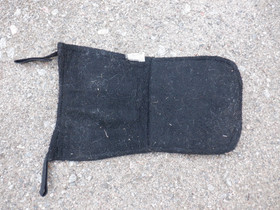 Musta takaa kohottava teddyromaani satulan alle FULL