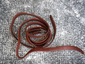 Punertavaan vivahtavat, ruskeat, venymättömät jalustinremmit 150 cm