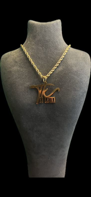 Ei Leiki -kullattu teräsriipus ketjulla (+treenikassi)