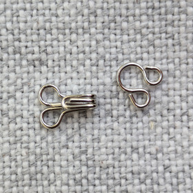 hooks, 5 pairs