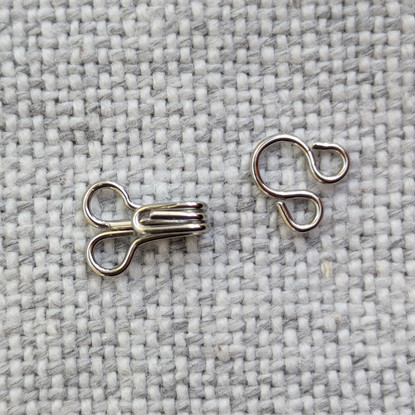 hooks, 5 pairs
