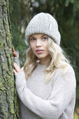 Plait beanie