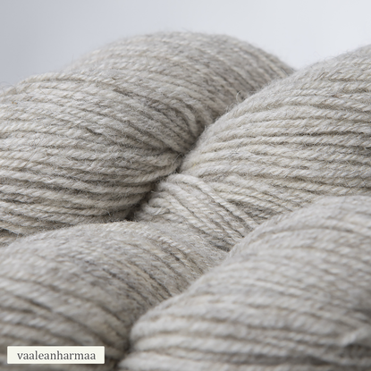 Tilta wool yarn, undyed