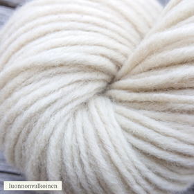 Unelma fluffy lamb´s wool yarn, undyed