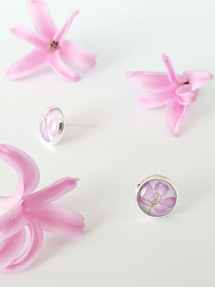 Geranium -stud earrings, small