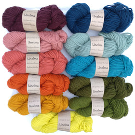 Unelma fluffy lamb´s wool yarn, colored
