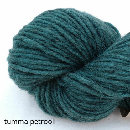 Unelma fluffy lamb´s wool yarn, colored