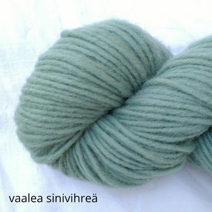 Unelma fluffy lamb´s wool yarn, colored