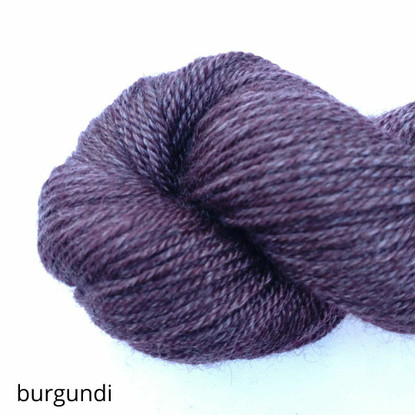 Pentti worsted yarn, dyed, different colors
