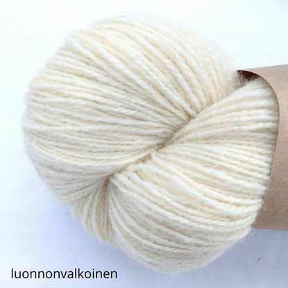 Elsa wool yarn, undyed