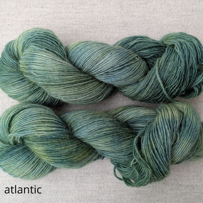 Elvi alpaca yarn hand dyed