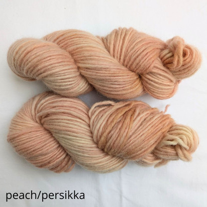 Unelma fluffy lamb´s wool yarn, hand dyed