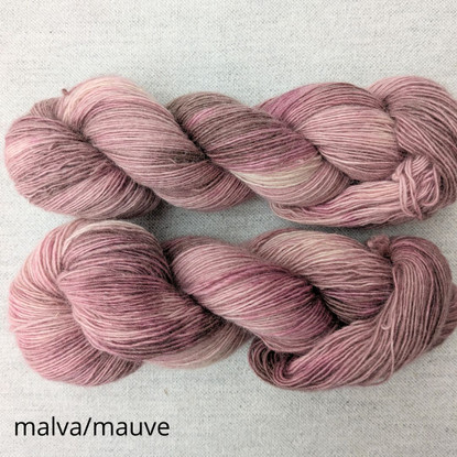 Elvi alpaca yarn hand dyed