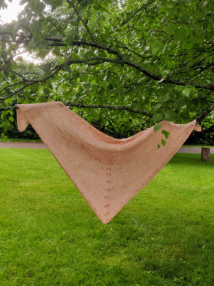 Mansikkakerma scarf pattern (in Finnish)