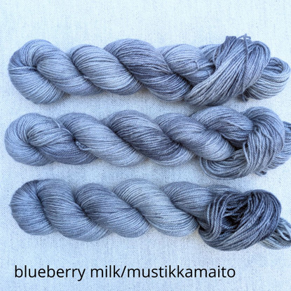 Pentti worsted yarn, hand dyed