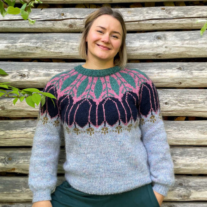 Neuloosisko Lilja villapaita, (pattern in Finnish)