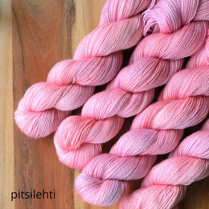 Wilhelmi  worsted yarn, hand dyed