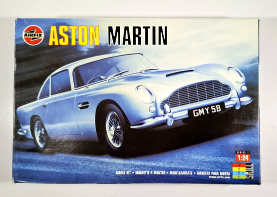 KÄYTETTY Airfix 1/24 Aston Martin 