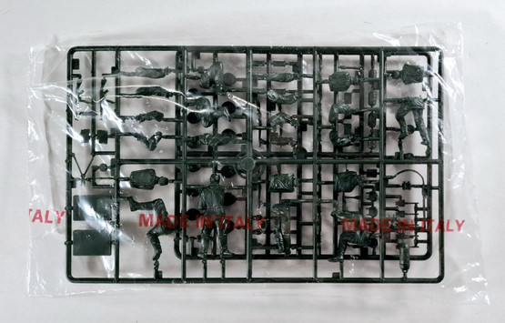 KÄYTETTY Esci 1/35 German Sturmtruppen Sappers Unit