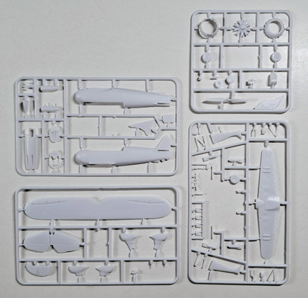 KÄYTETTY Avis 1/72 Henschel Hs123 A-1
