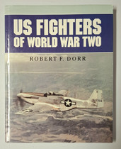 KÄYTETTY US Fighters of World War Two -kirja
