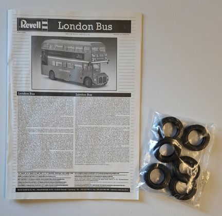 KÄYTETTY Revell 1/24 London Bus