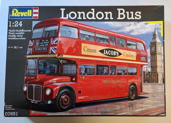 KÄYTETTY Revell 1/24 London Bus