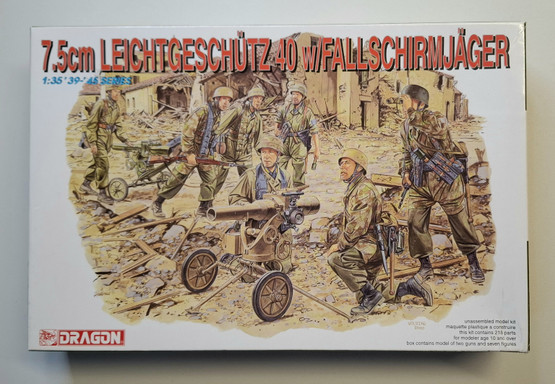 KÄYTETTY Dragon 1/35 7.5cm Leichtgeschütz 40 w/Fallschirmjäger