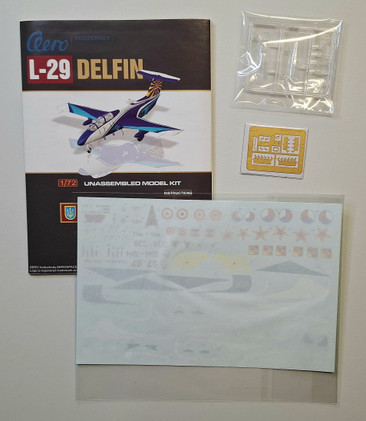 KÄYTETTY AMK 1/72 L-29 Delfin