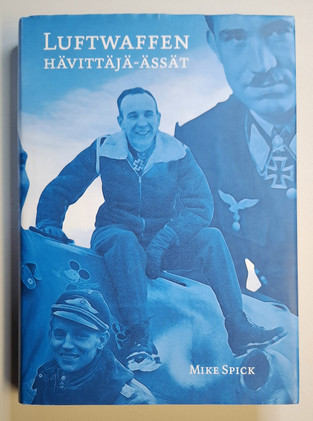 KÄYTETTY Mike Spick - Luftwaffen Hävittäjä-ässät -kirja