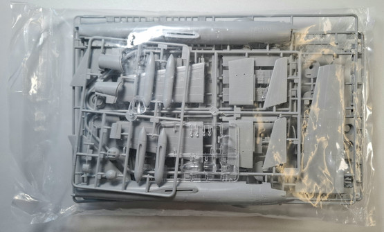 KÄYTETTY Modelist 1/72 Russian Bomber Ilyushin IL-28