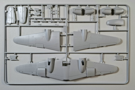 KÄYTETTY Italeri 1/72 Messerschmitt Me-210 A1 Fighter/Bomber + lisäosia