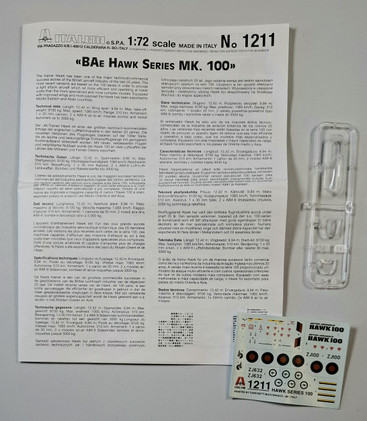 KÄYTETTY Italeri 1/72 BAe Hawk Series Mk. 100