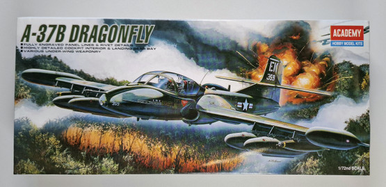 KÄYTETTY Academy 1/72 A-37B Dragonfly