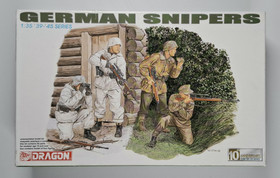 KÄYTETTY Dragon 1/35 German Snipers