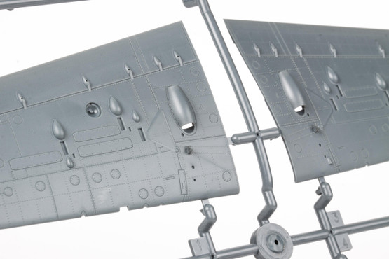 Eduard 1/48 Midway (Limited Edition DUAL COMBO)