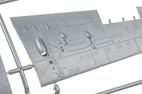 Eduard 1/48 Midway (Limited Edition DUAL COMBO)